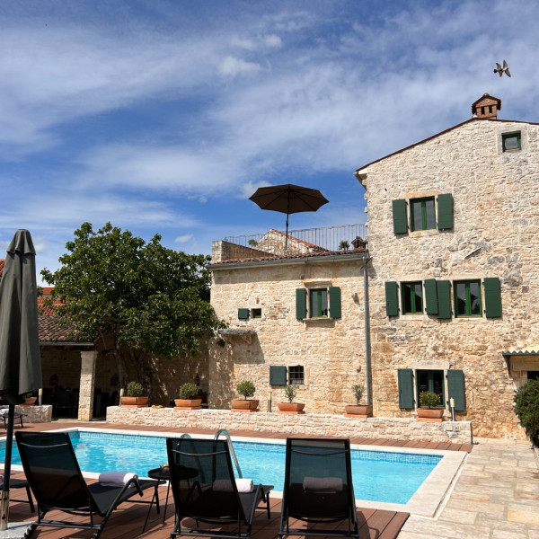 Neroli Place, Neroli Place with heated pool and sauna, Svetvinčenat, Istria, Croatia Svetvinčenat